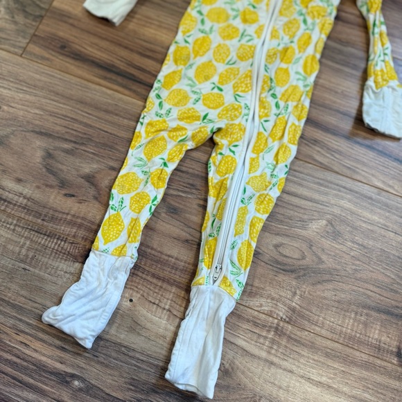 Little Sleepies Lemon Print Bamboo Zippy Onesie - Picture 5 of 6